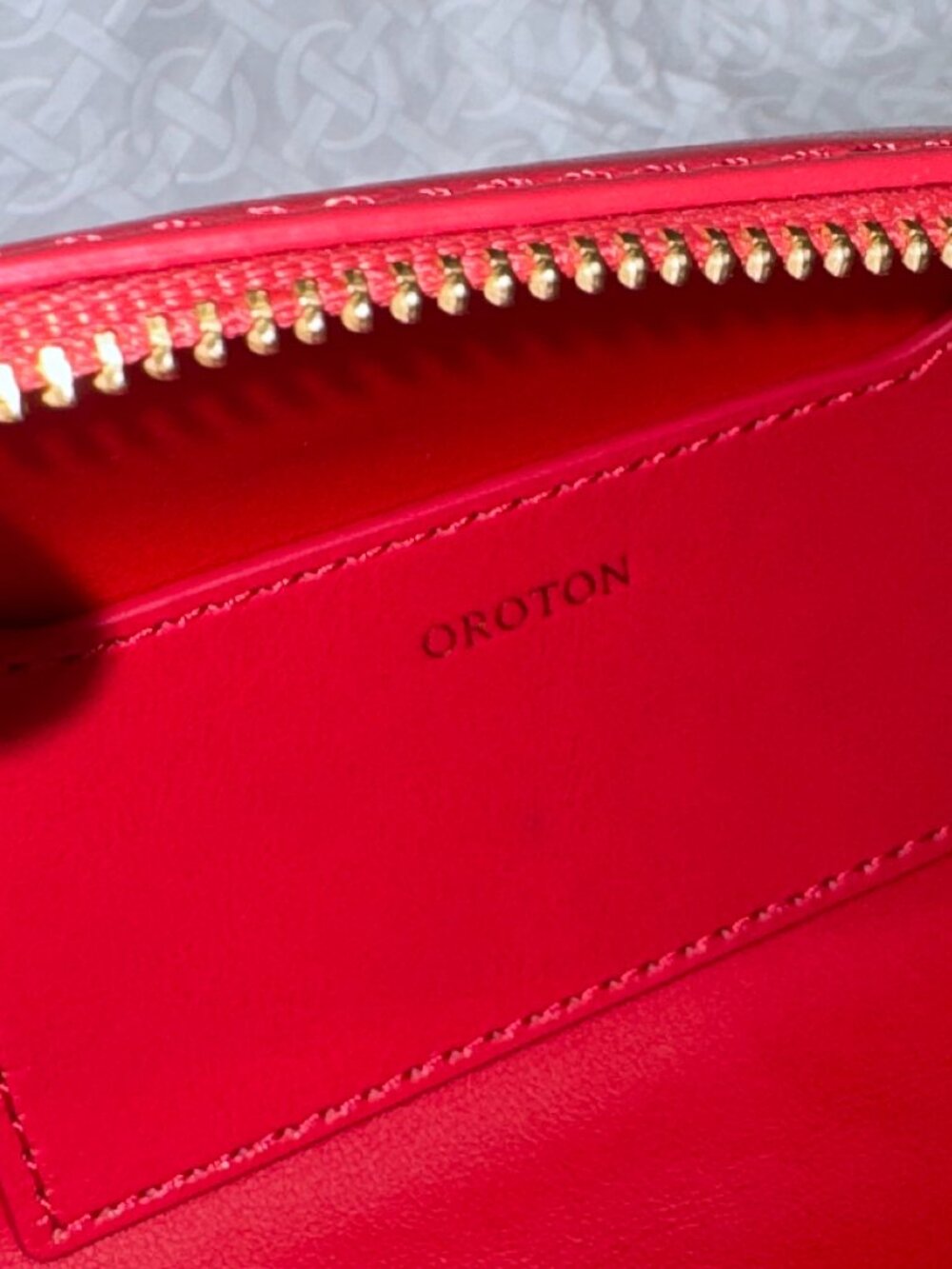 Oroton Market Red Leather Romy Barrel Bag - Picture 6 of 10
